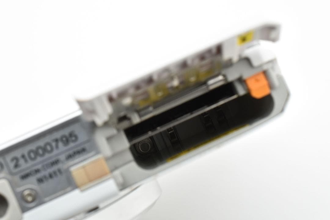 Nikon COOLPIX S7000 ホワイト デジタルカメラ