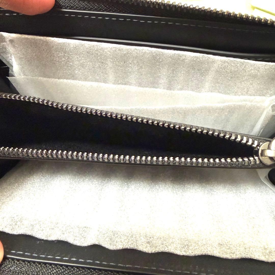 未使用品　バーバリー　ノバチェック　長財布　ラウンドジップ　ブラック