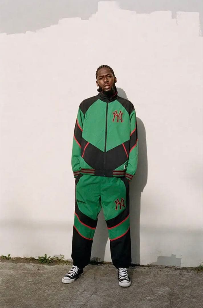 supreme yankees セットアップ Mサイズ 上下 シュプリーム