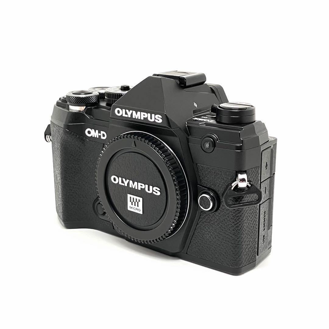 OM-D E-M5 Mark III マーク3 OLYMPUS 黒 0616