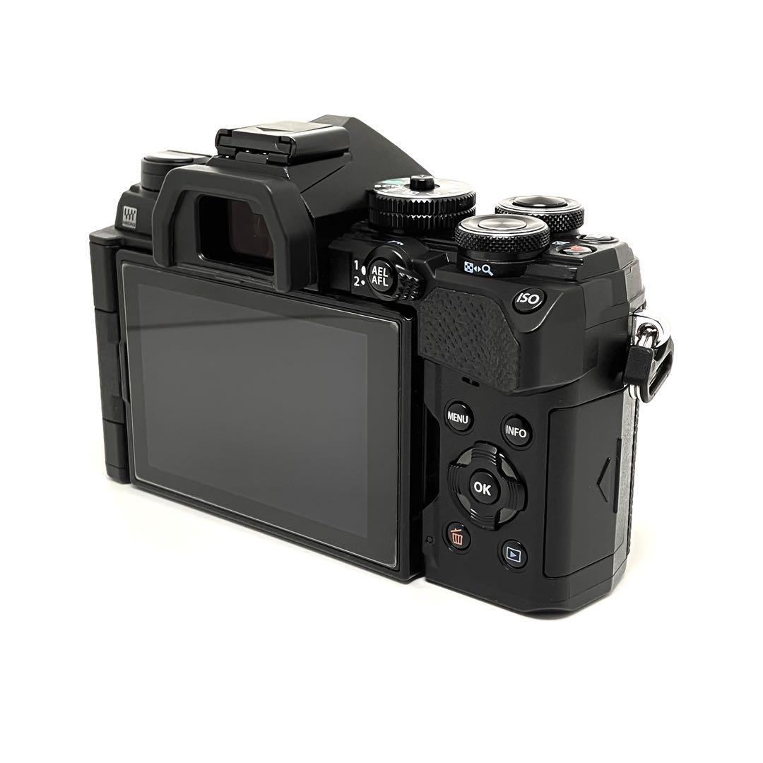 OM-D E-M5 Mark III マーク3 OLYMPUS 黒 0616