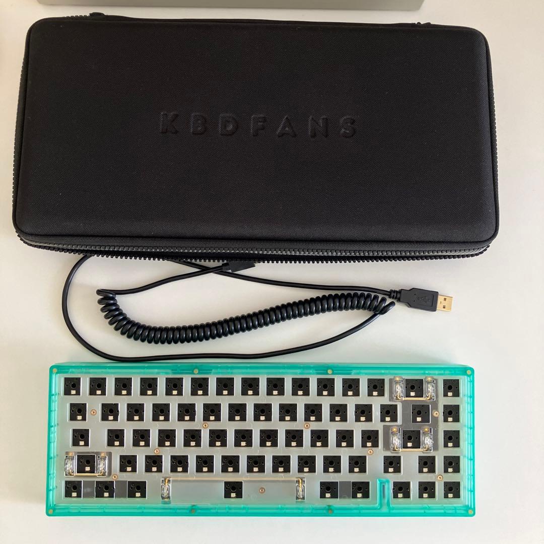 KBD 67 Lite メカニカルキーボード