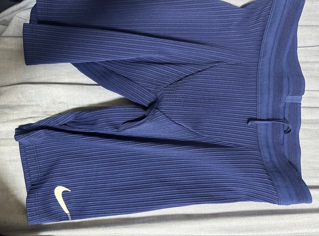 Nike エアロスイフトエリートプロ　ハーフタイツS