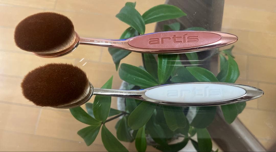 artis ファンデーションブラシ 　　　　2本セット