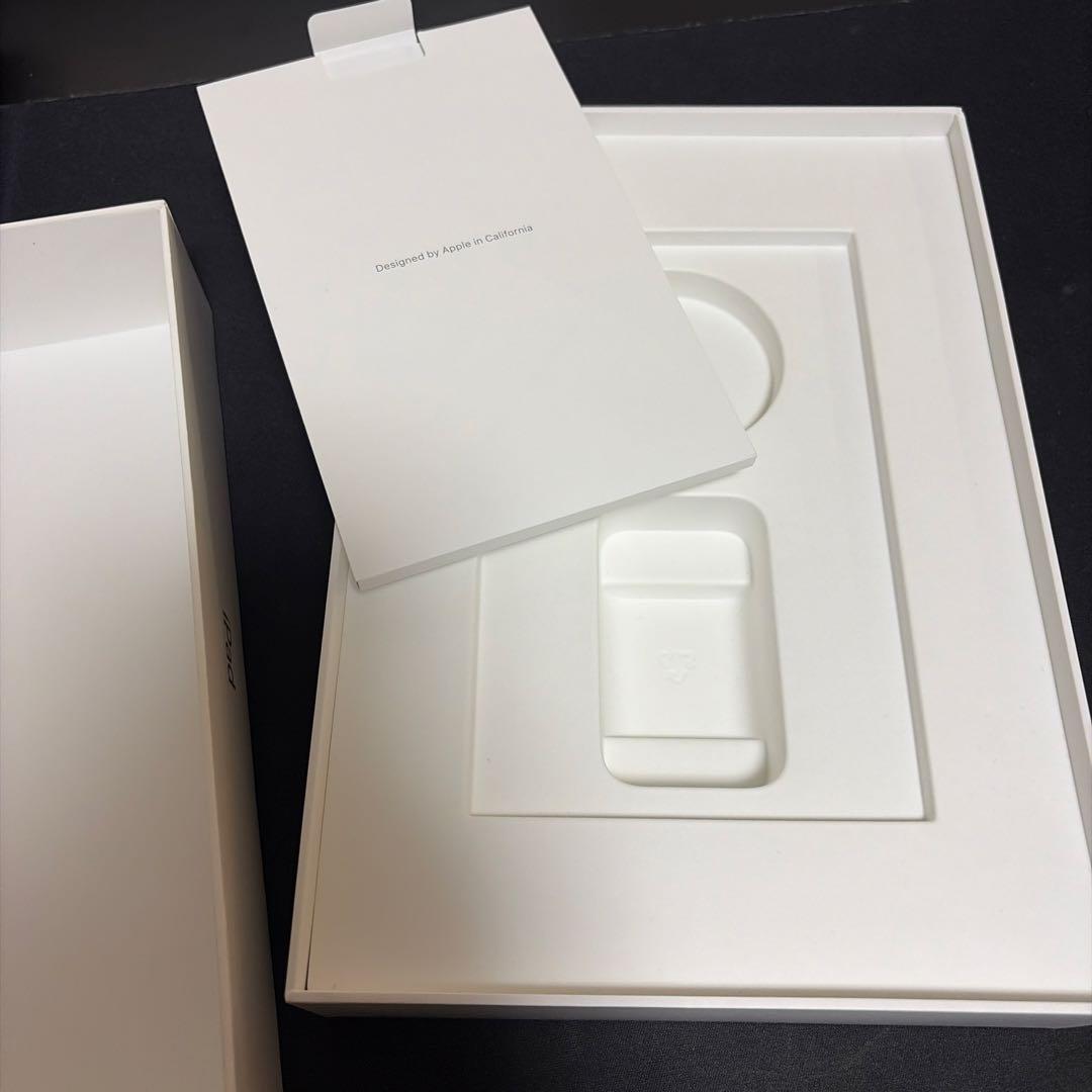 Apple iPad 第9世代　シルバー 本体　64GB Wi-Fiモデル