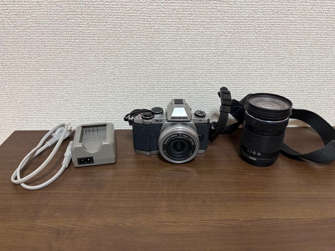 【ジャンク品】OLYMPUS OM-D ミラーレス一眼カメラ