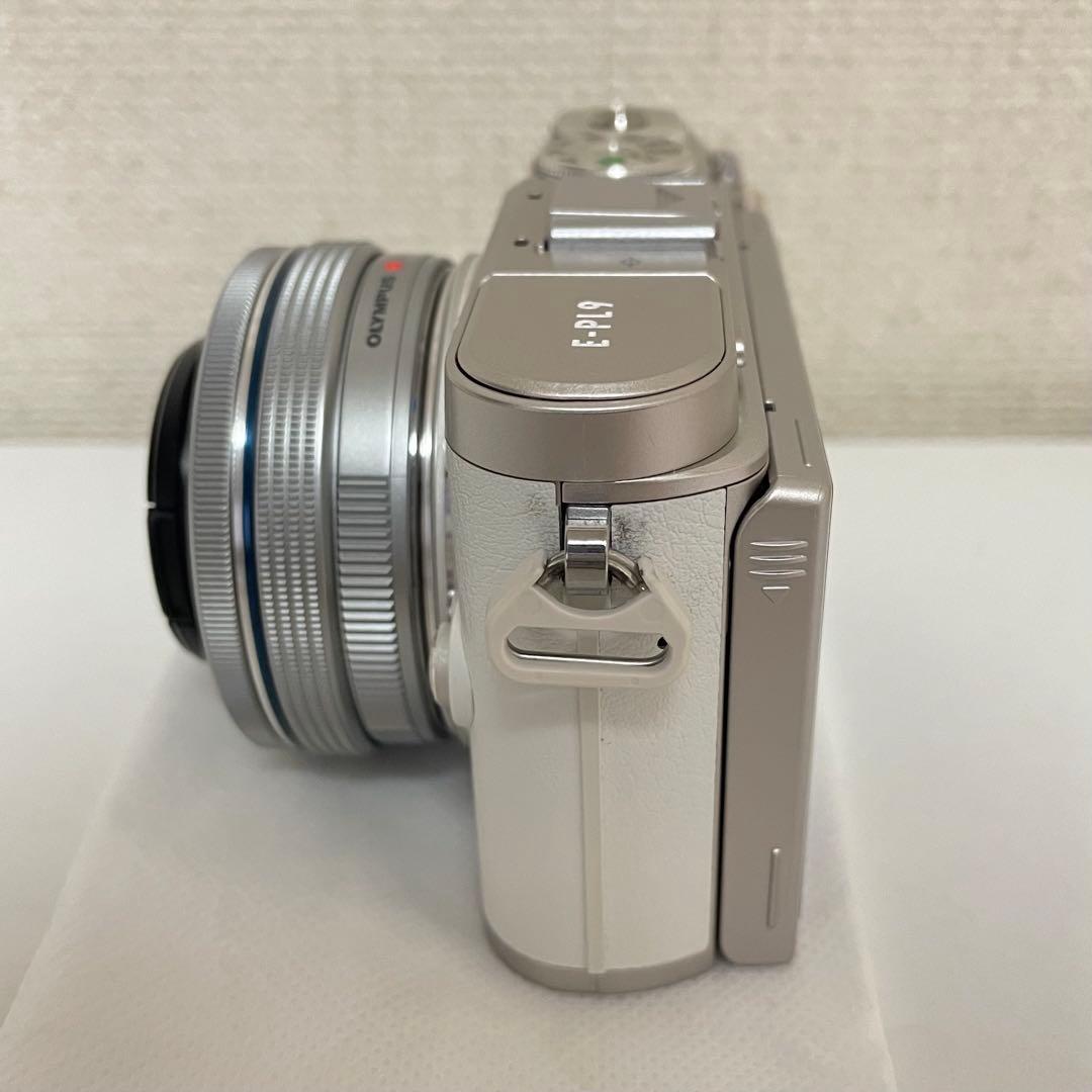 OLYMPUS PEN E-PL9 ホワイト レンズ付き