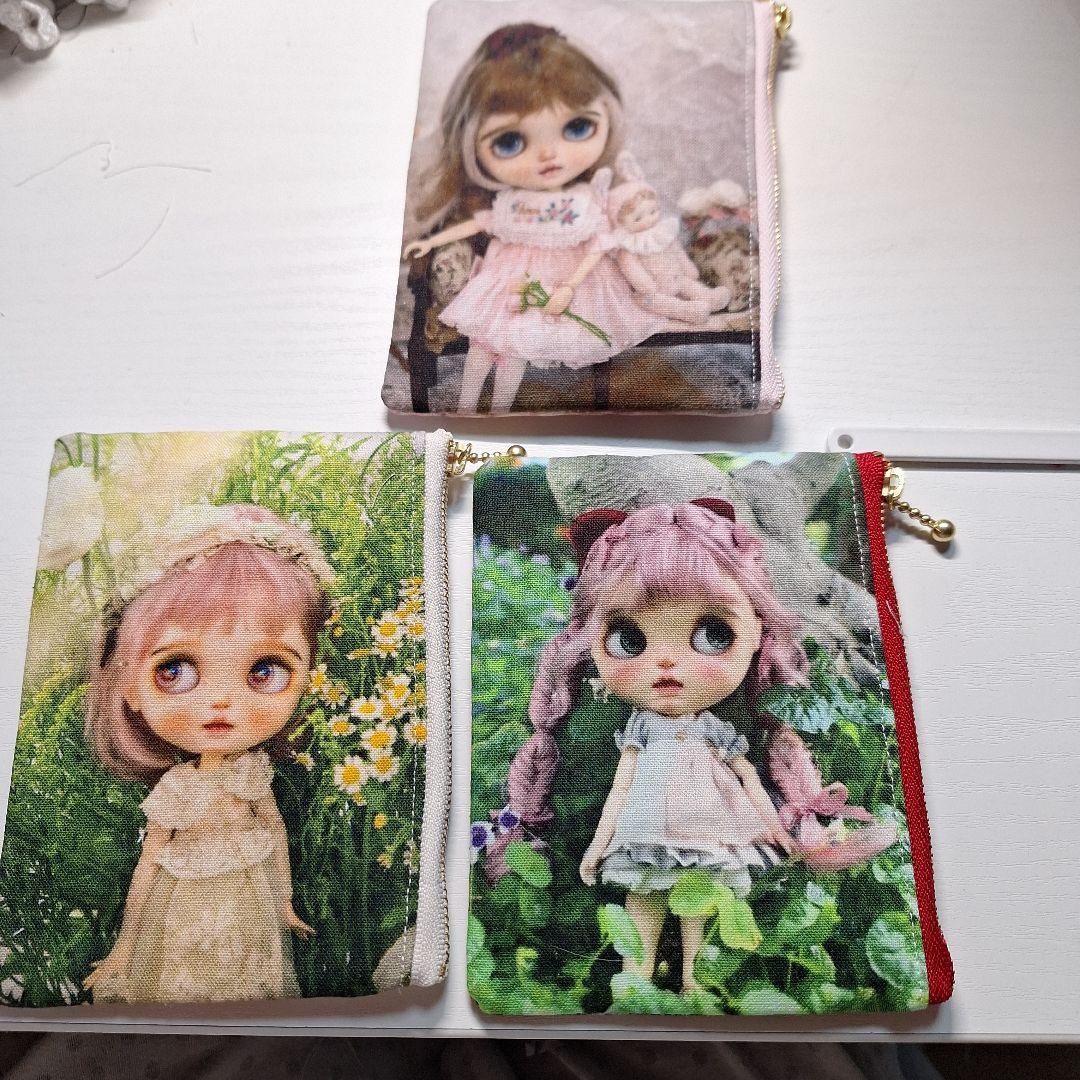 可愛い女の子パネル生地　ハンドメイド　フラットポーチ