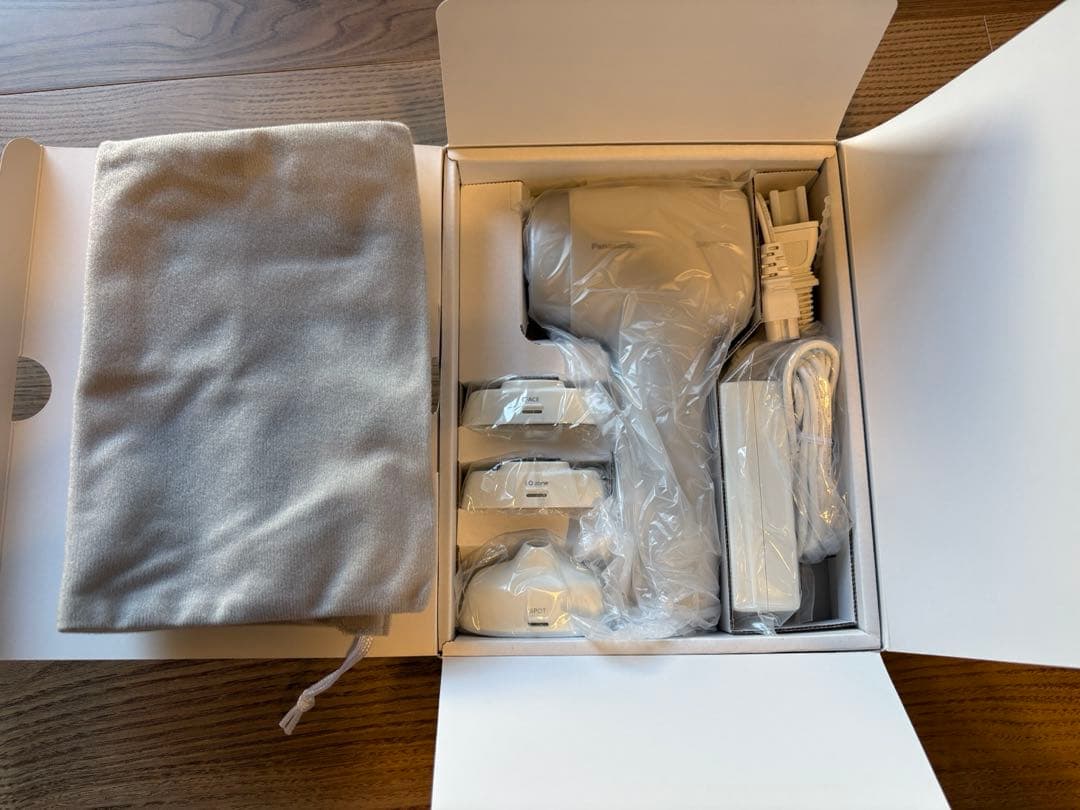 パナソニック 光美容器 光エステ スムースエピスキンクリア ES-WP9B-H