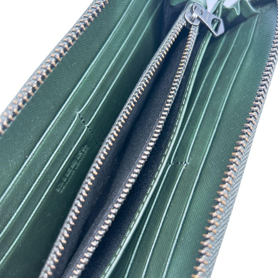 DIESEL☆美品 長財布 グリーン お洒落 ラウンドファスナー 人気カラー