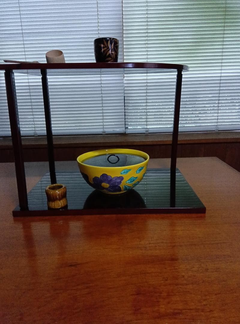 誰が袖棚と水指セット