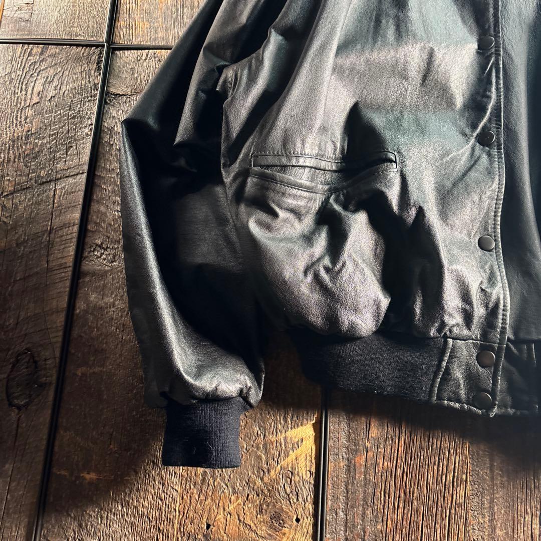 古着　本革　レザーボンバージャケット　短丈レザーブルゾン　ブラック　L太アーム.