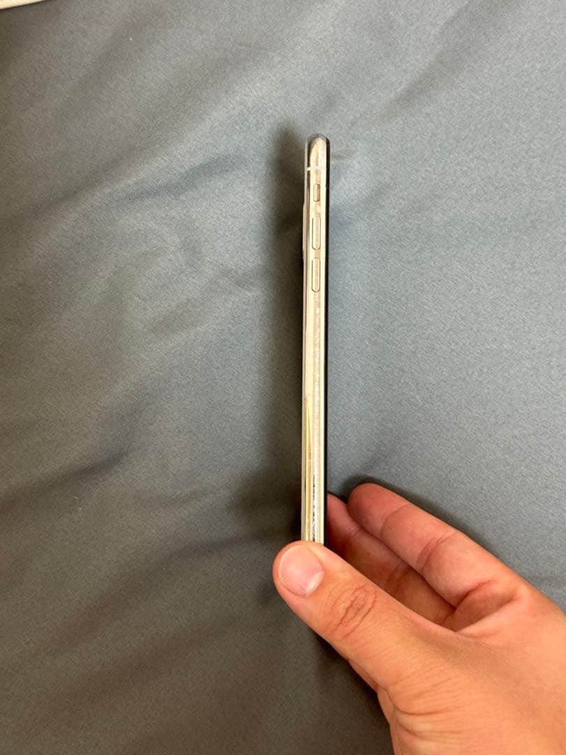 T*証様 [ジャンク品] iPhone X 64GB