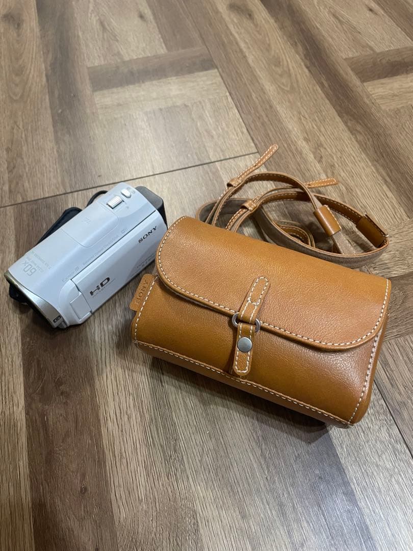 SONY HDR-CX670 ビデオカメラ 本体と付属品