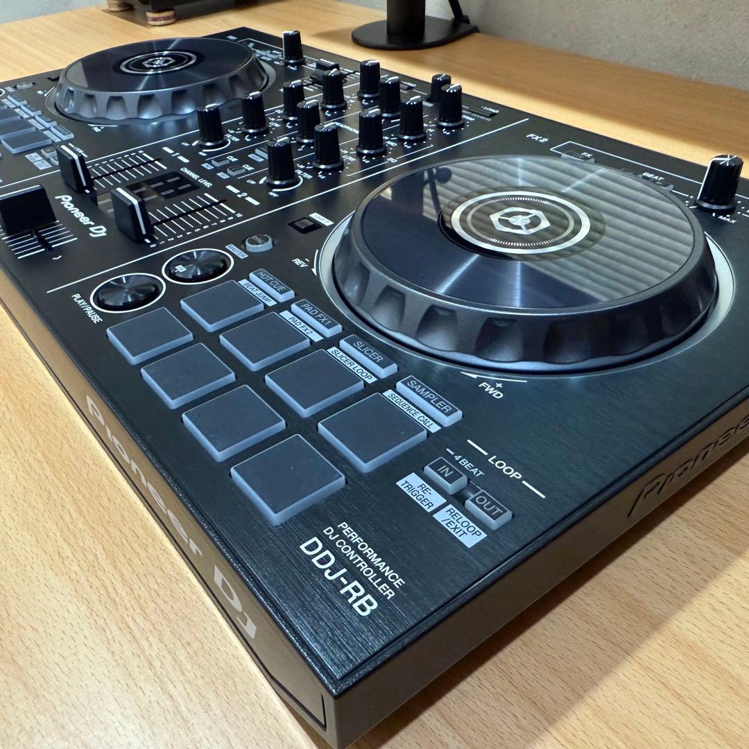 Pioneer DJ DDJ-RB コントローラー