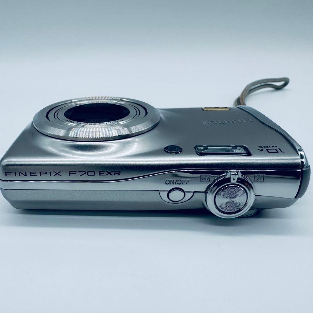 FUJIFILM FINEPIX F70EXR コンパクトデジタルカメラ