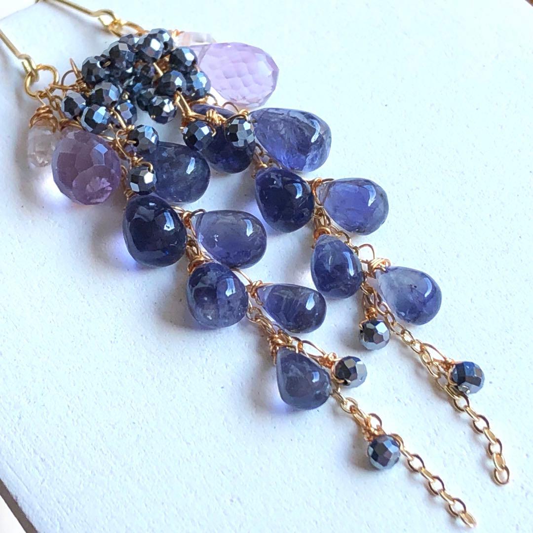 天然石ぷるっと大粒アイオライトのしゃら〜んぶどうピアス14kgf