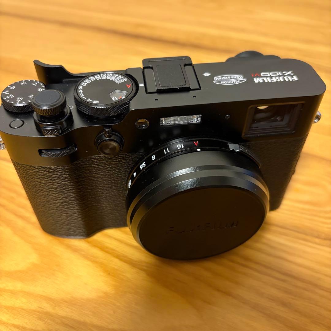 入手困難　美品　FUJIFILM X100ⅵ コンデジ　ブラック　おまけ多数