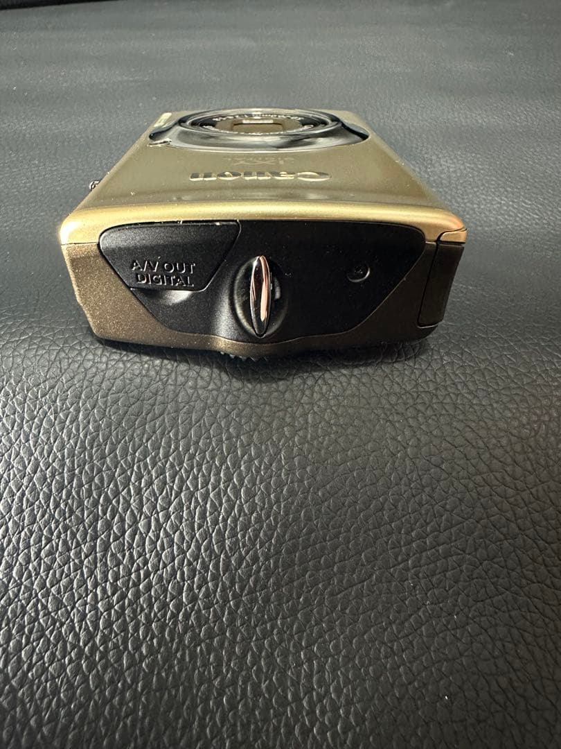 【ジャンク】Canon IXY DIGITAL 920 IS 本体＋充電器