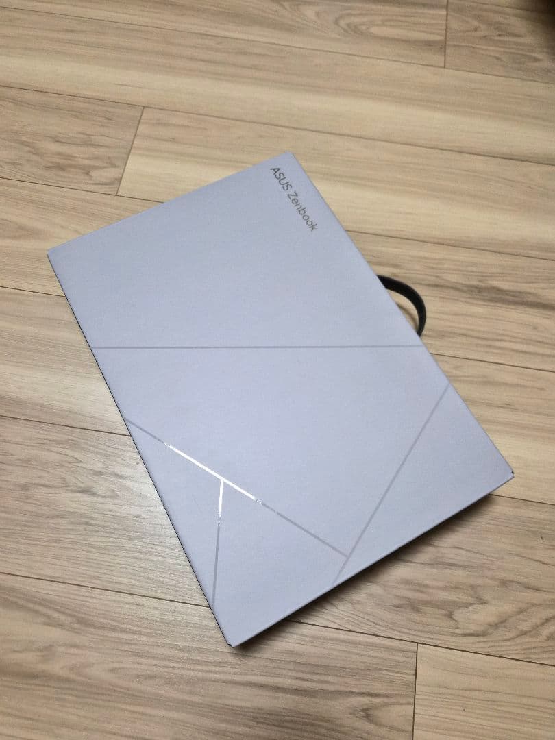 Windowsノート本体 ASUS Zenbook 14 OLED Intel Core Ultra 9