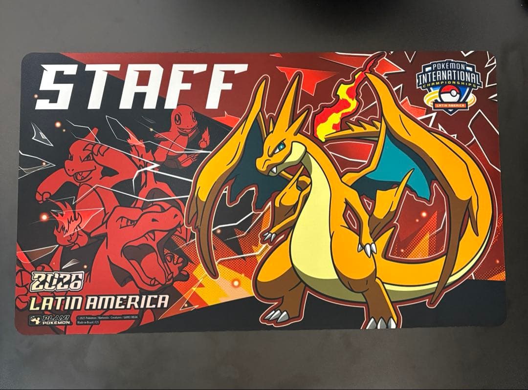 杏*腐様 メガリザードン プレイマット LAIC STAFF リザードン ポケモ