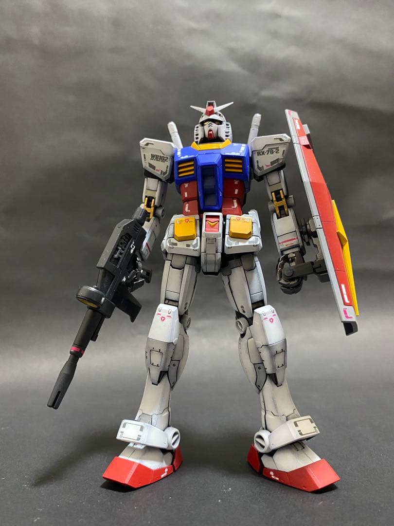 RG RX-78-2 ガンダム　塗装済完成品