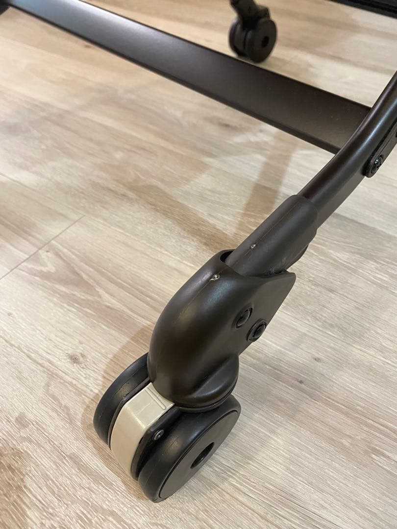 COMBI コンビ　ネムリラ シンプライト ハイローチェア テーブル　手動