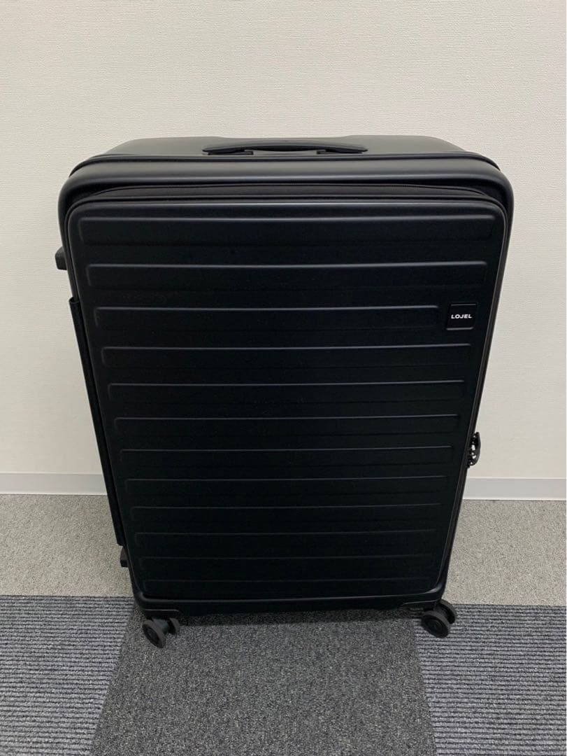 セ*木様 スーツケースCubo Large 新品　未使用品