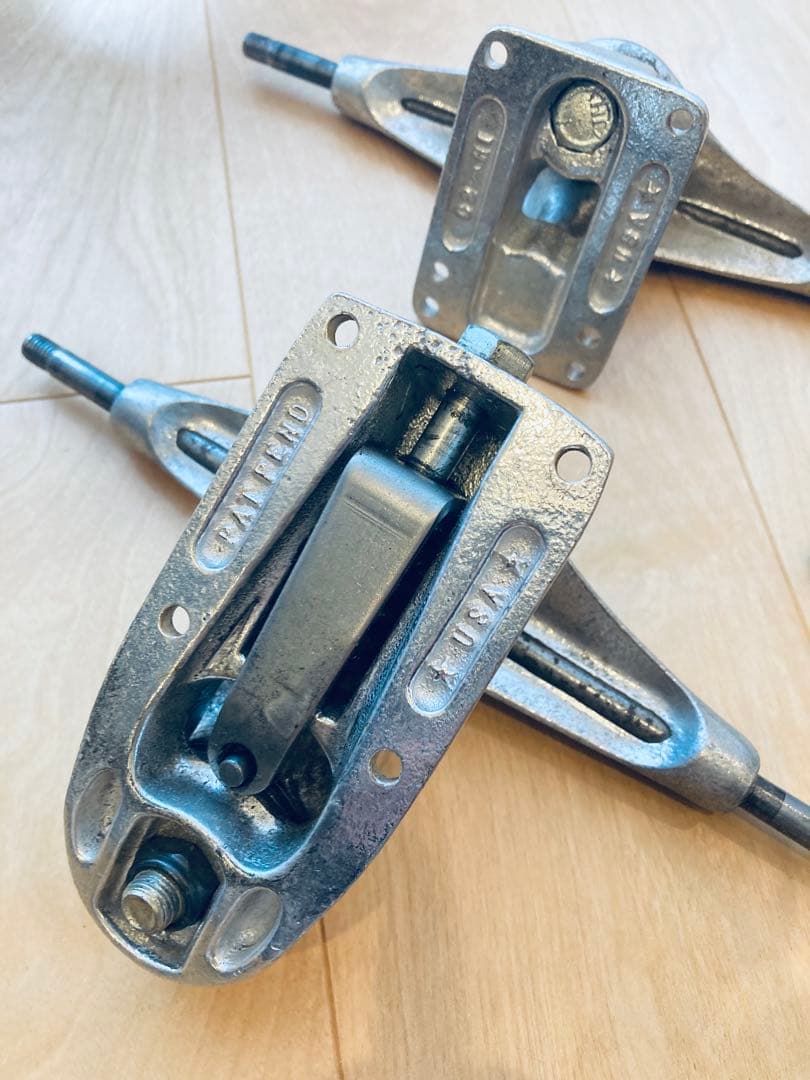 カーバー　C7 トラック　純正