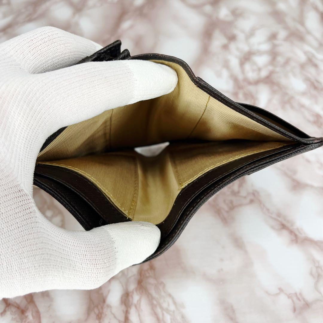 【極美品】BURBERRY チェック柄 二つ折り財布　折り財布60