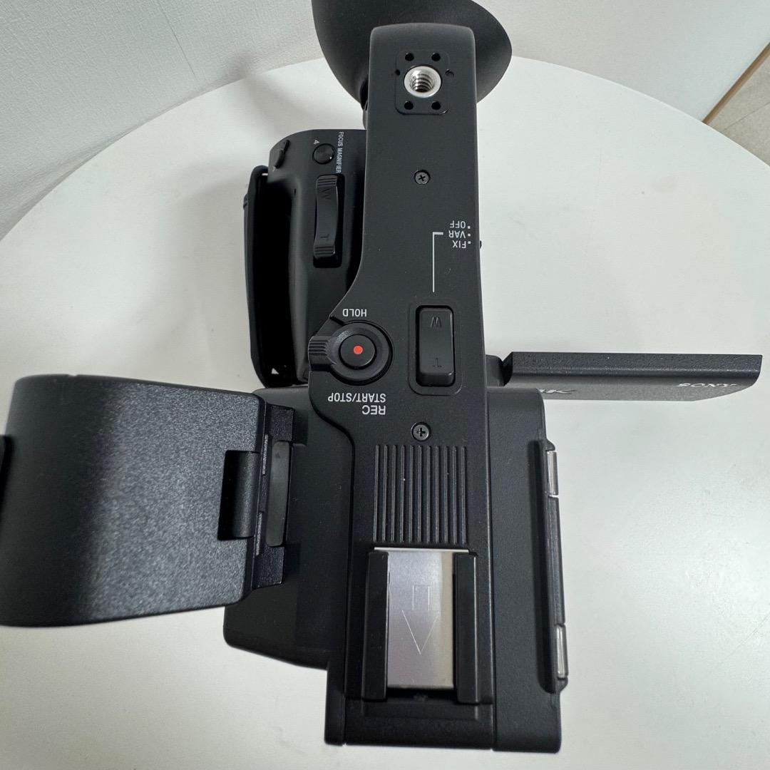 美品　SONY 4K NXCAM ビデオカメラ