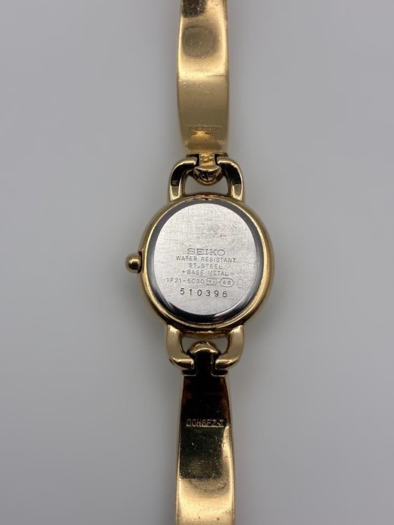 セイコールーセント腕時計　ゴールド　クオーツ　バングルタイプ　レディース　稼働