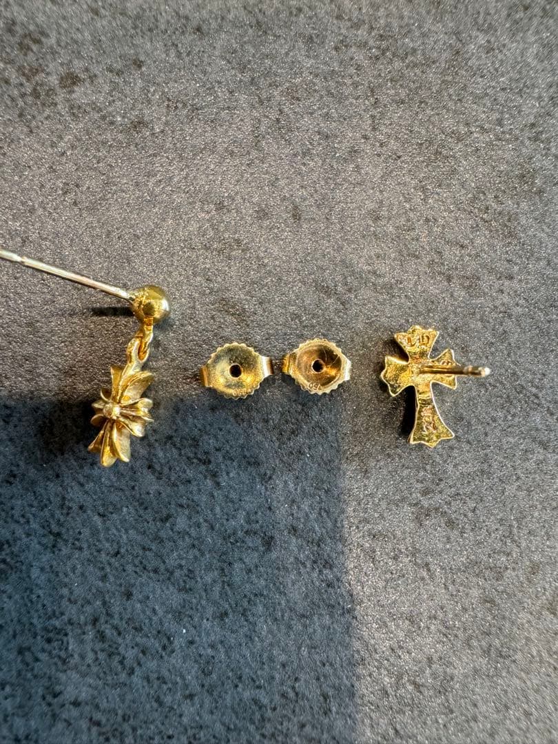 あしか 3/11まで。クロムハーツ 22k タイニー ピアスセット