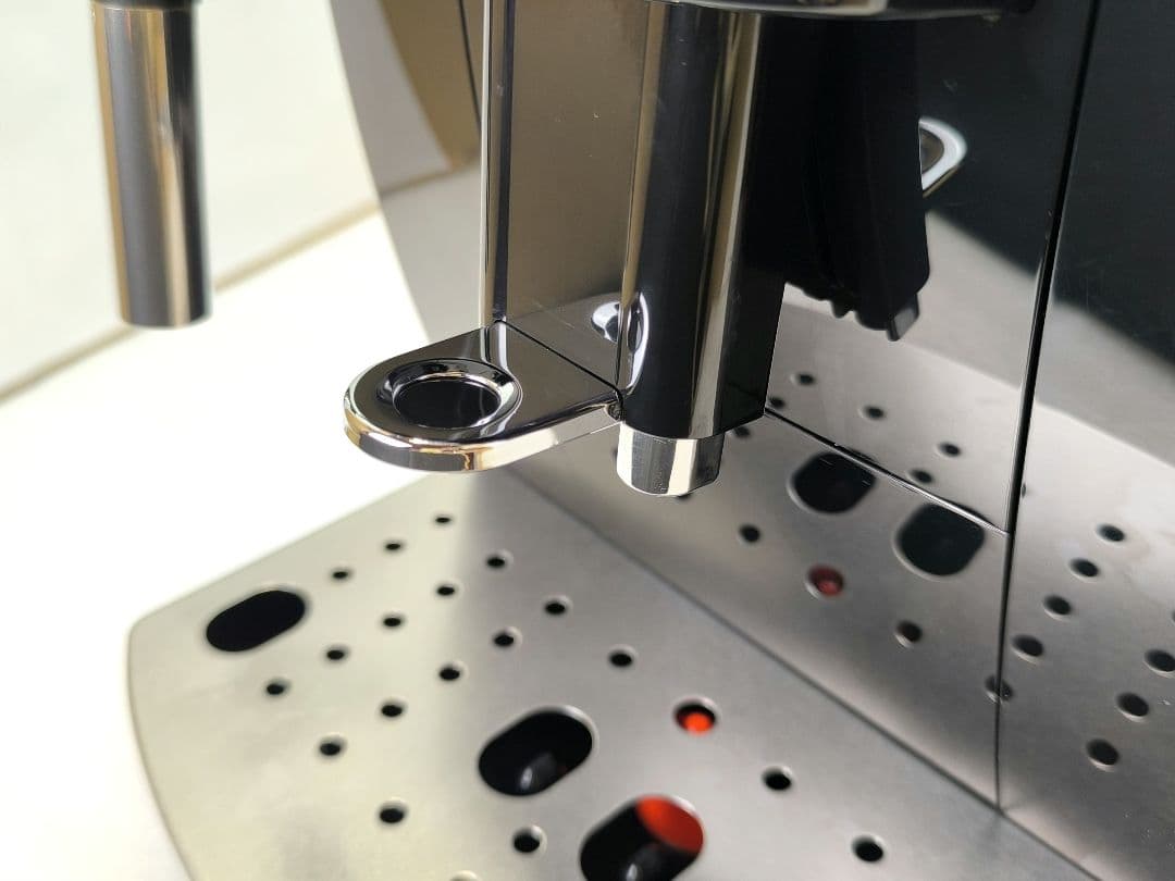 デロンギ　コンパクト全自動コーヒーマシンマグニフィカS ECAM22112B　7