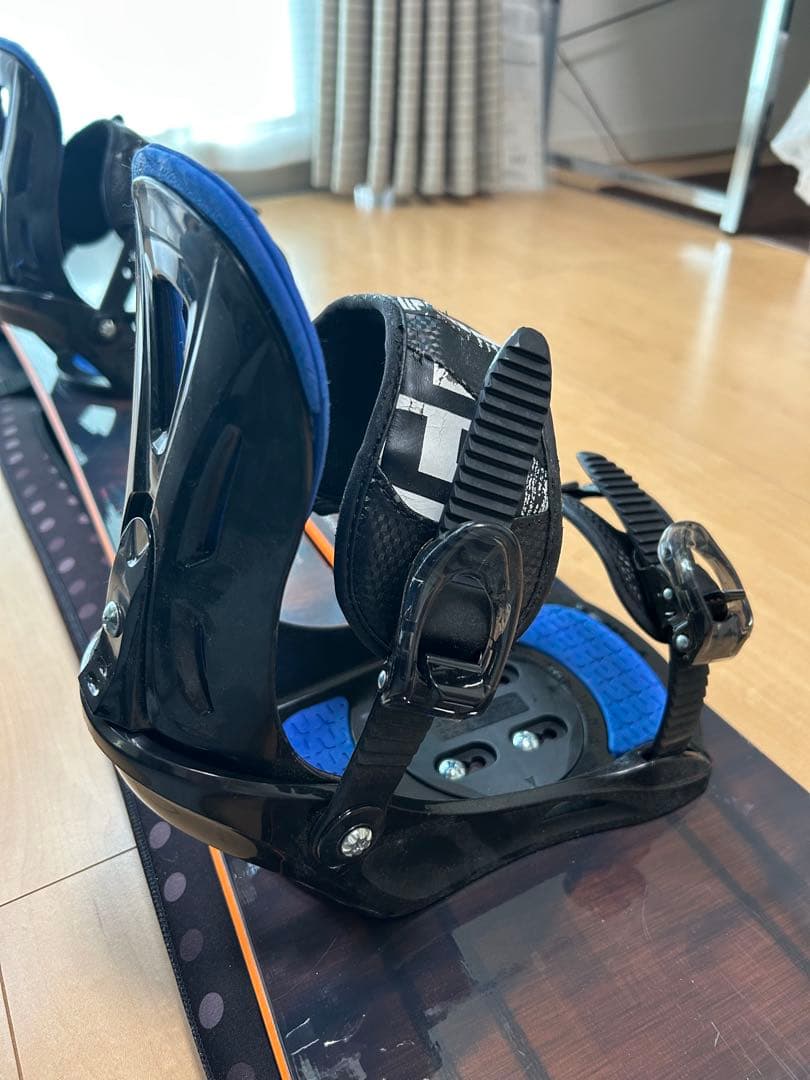 【美品】kissmark スノーボード 板 151cm ビンディング・カバー付