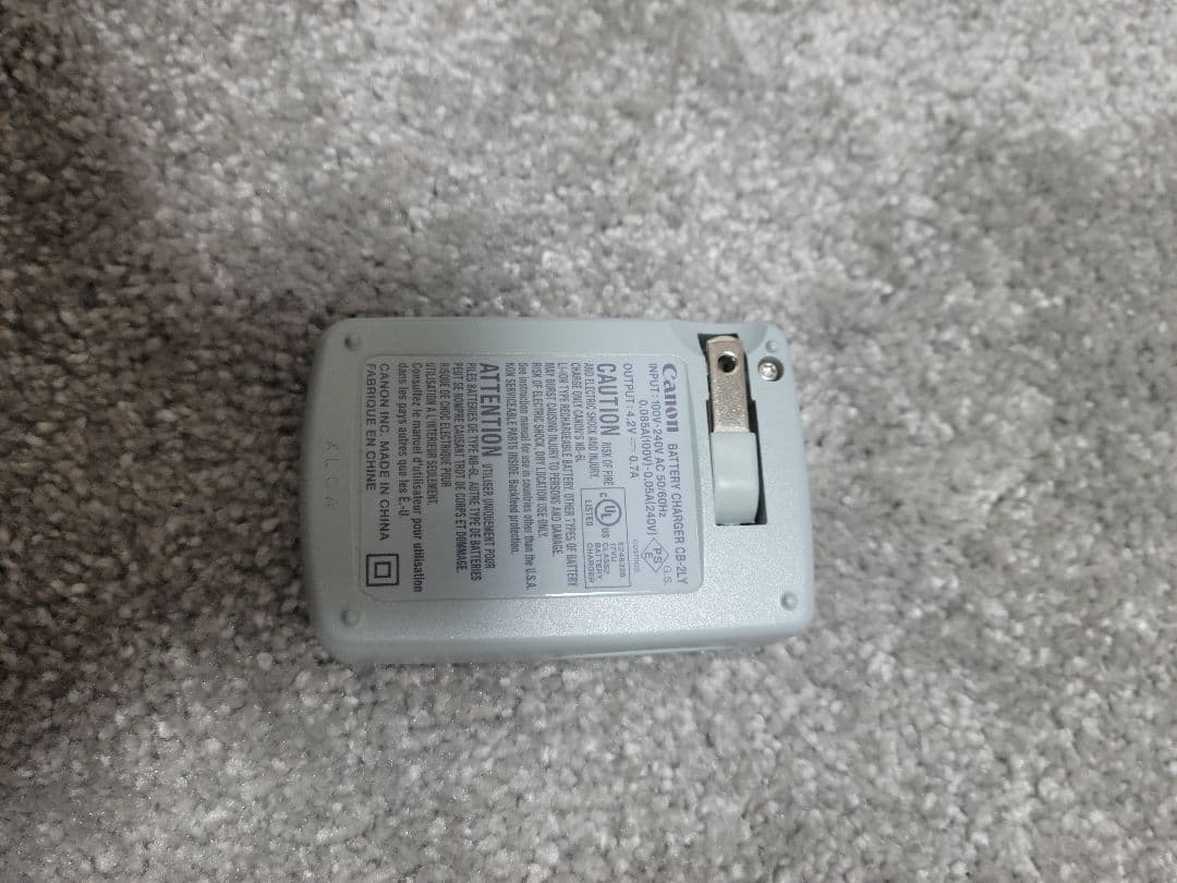 Canon PowerShot S95 本体と充電器、バッテリー付