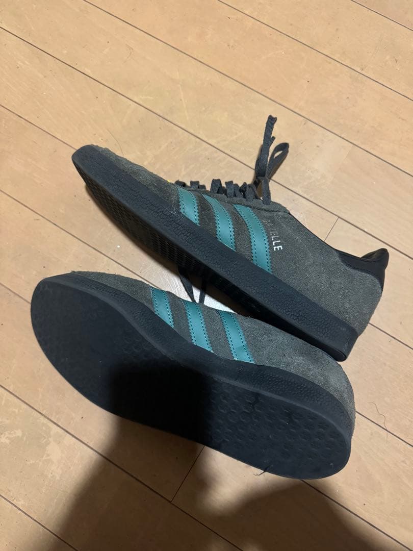 靴 adidas Gazelle \"Pantone/Core Black\"27cm