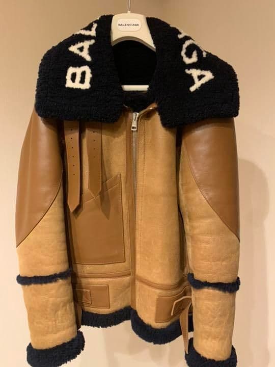 BALENCIAGAムートンボンバージャケット