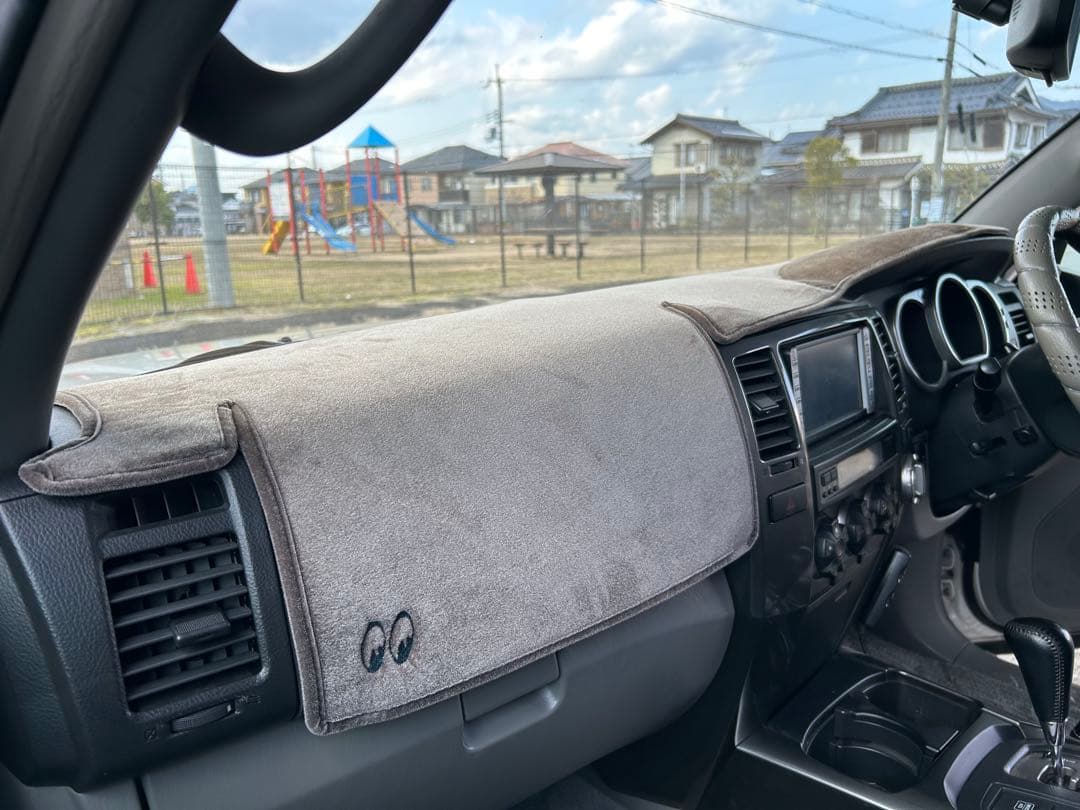 ハイラックスサーフ215 ダッシュボードマット