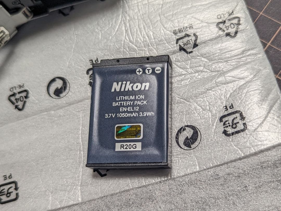 Nikon COOLPIX S9500 シルバー