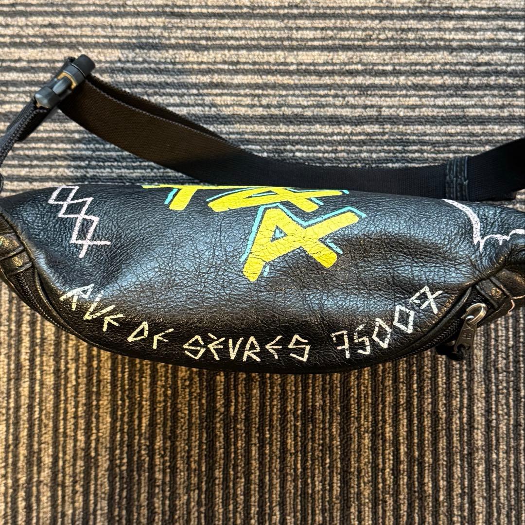 国内完売 BALENCIAGA エクスプローラーグラフィティレザーウエストバッグ