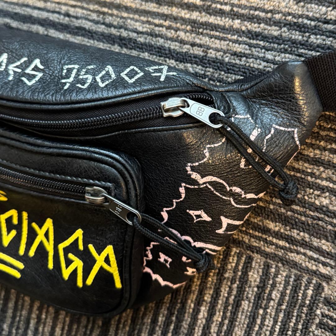 国内完売 BALENCIAGA エクスプローラーグラフィティレザーウエストバッグ