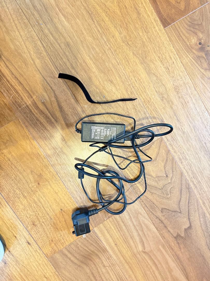 Wahoo KICKR スマートトレーナー WFBKTR118 V4