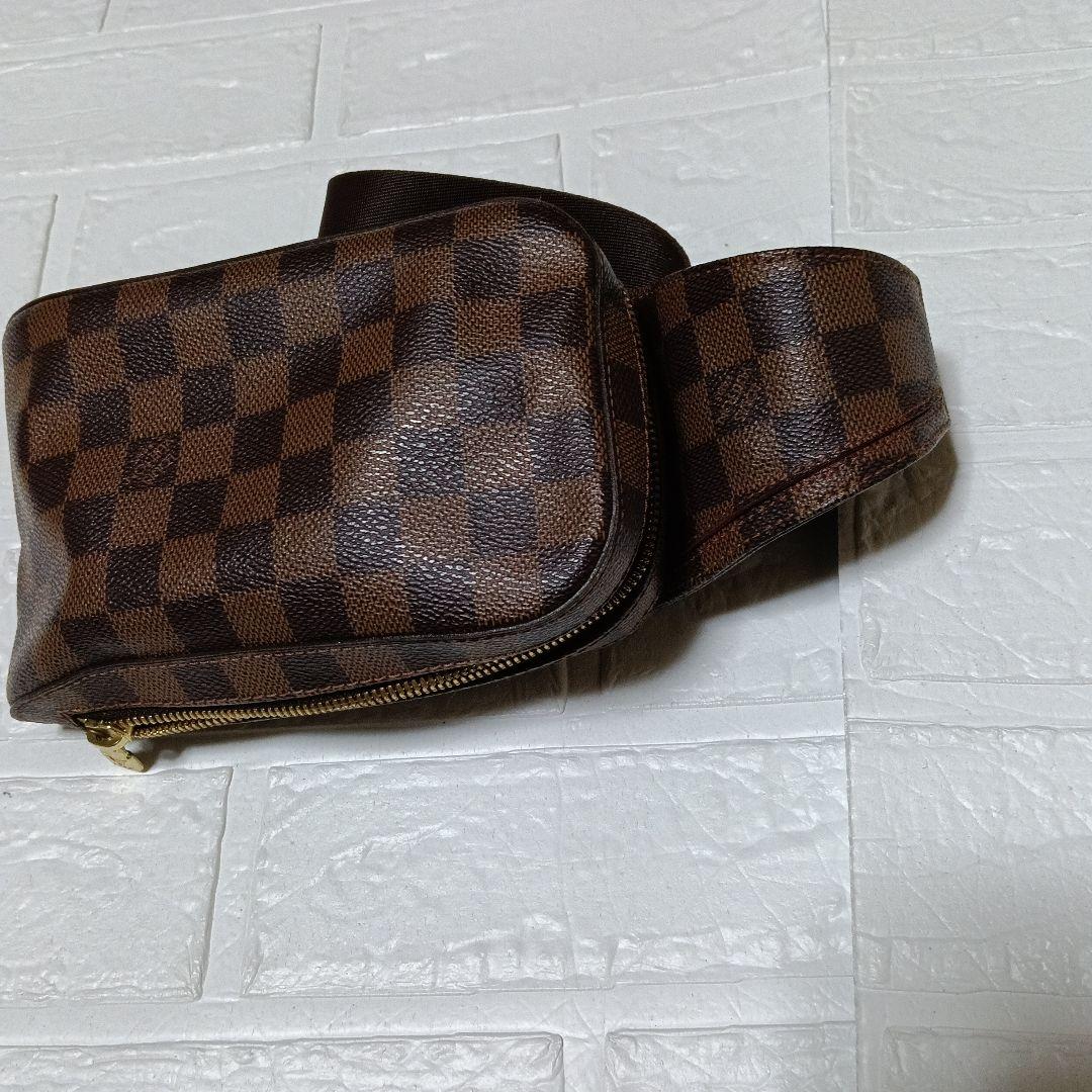 ルイヴィトン　ショルダーバッグ　ボディーバッグ　ジェロニモス