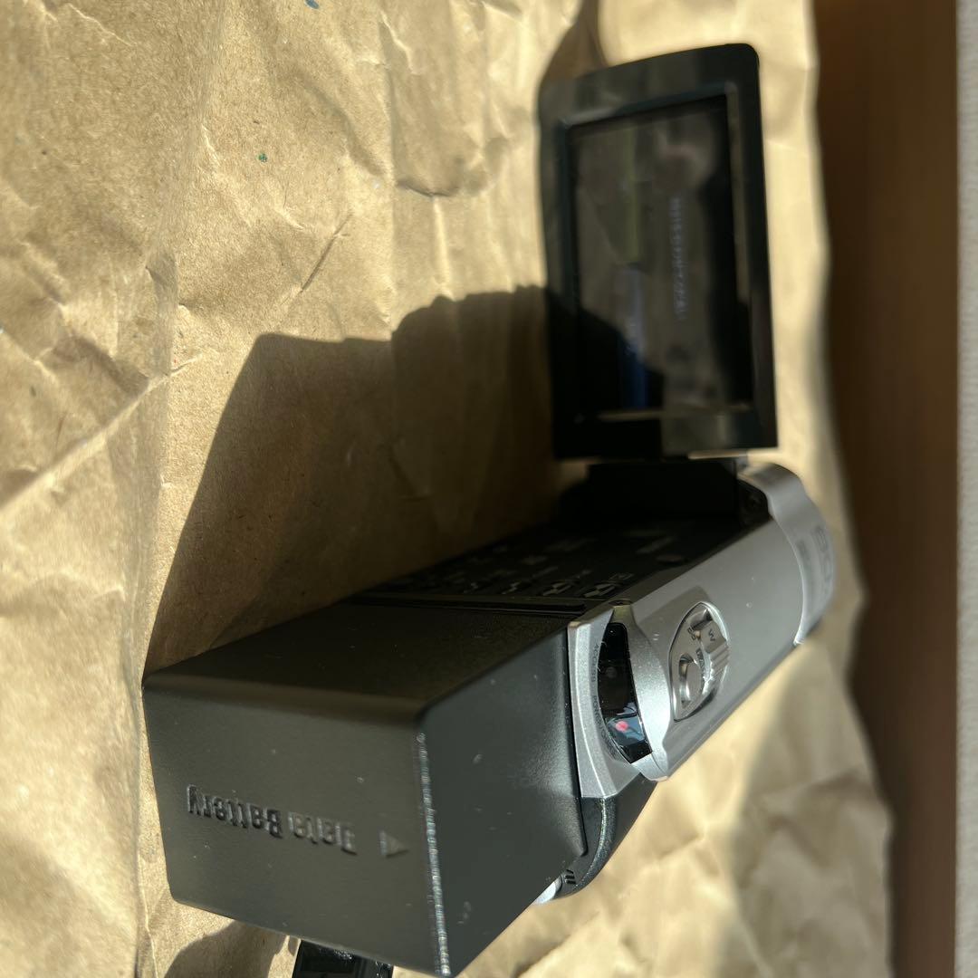 JVC ビデオカメラ EVERIO GZ-E311-S +ケース×2＋SD6枚