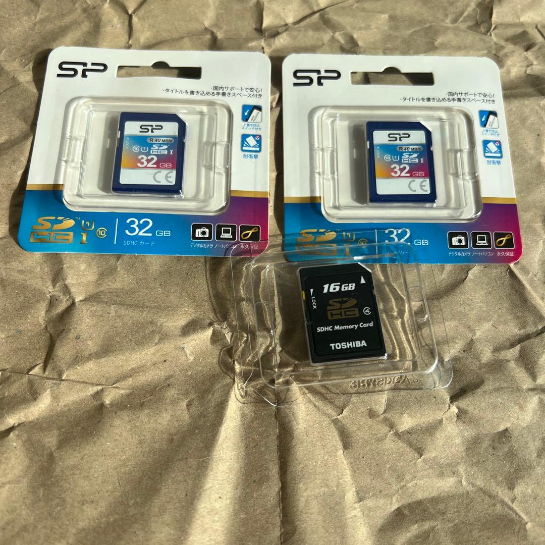 JVC ビデオカメラ EVERIO GZ-E311-S +ケース×2＋SD6枚