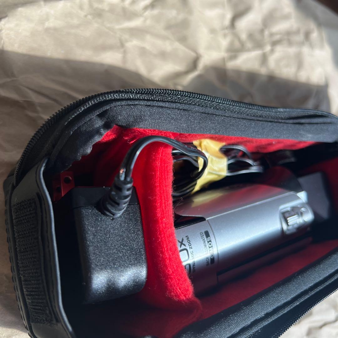 JVC ビデオカメラ EVERIO GZ-E311-S +ケース×2＋SD6枚