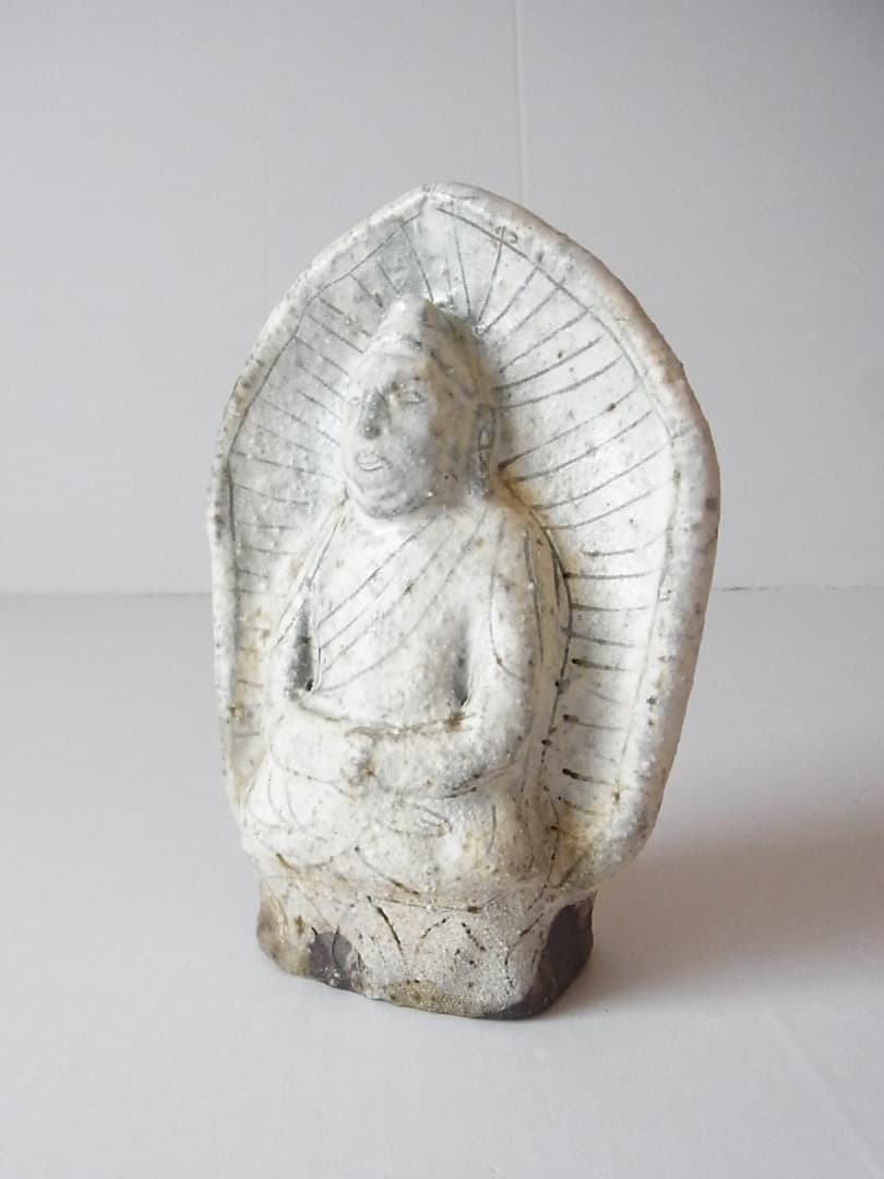 小嶋亜創『粉引陶仏』初期伊万里 李朝 古唐津 黒高麗 オンギ くらわんか