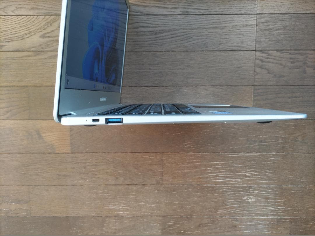 薄型スタイリッシュノートPC　Win11　マイクロソフトオフィス