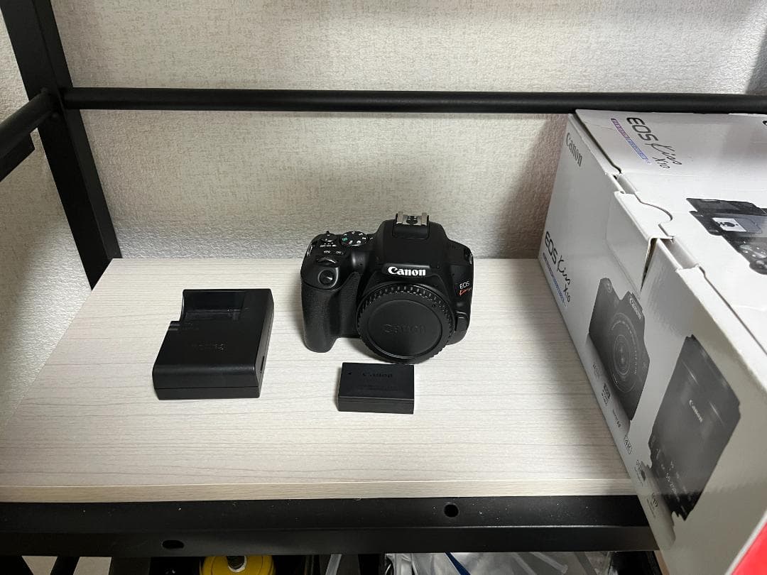 ショット数2000枚以下　Canon EOS Kiss X10 ボディ